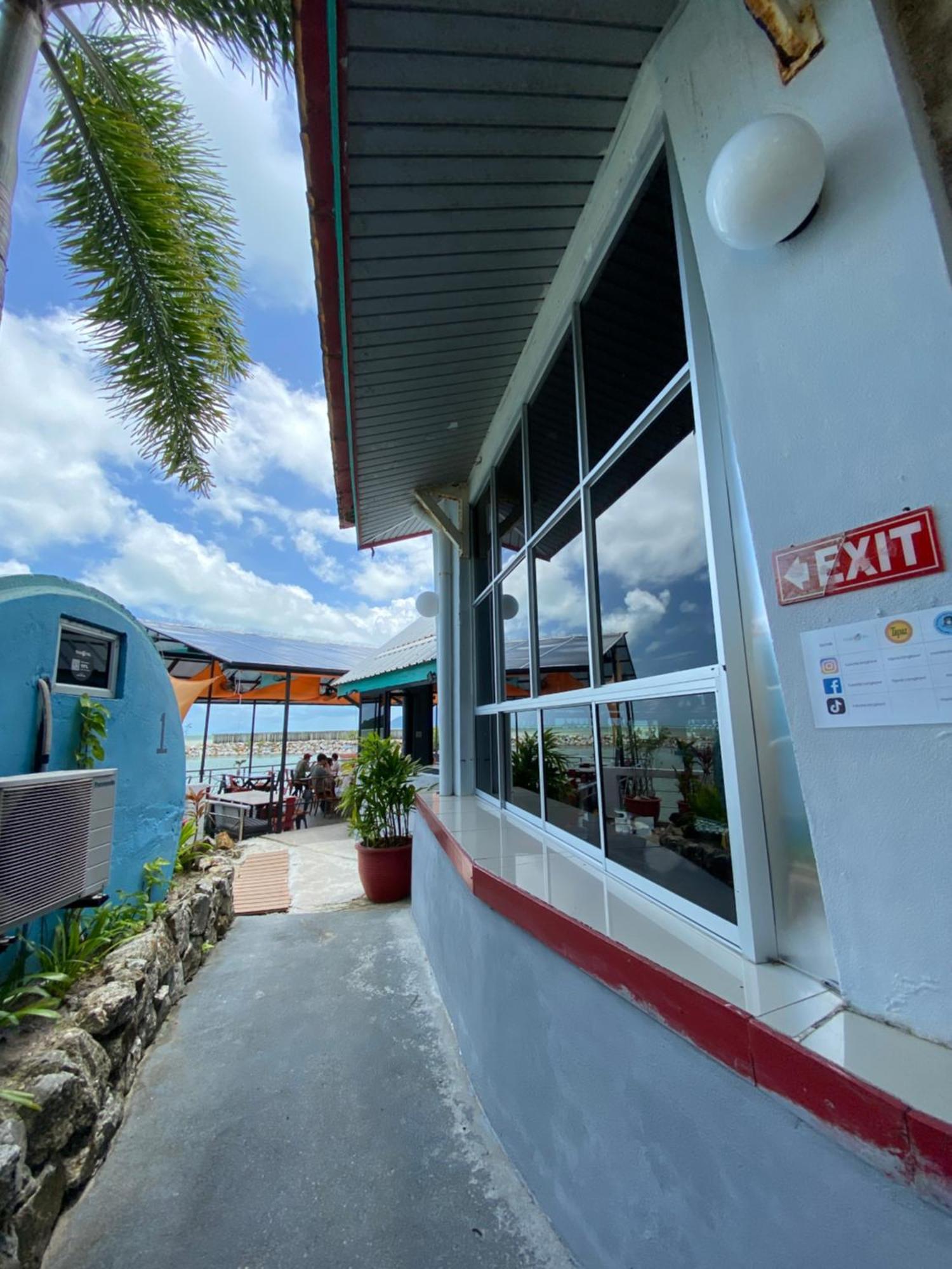 Tubotel Pantai Cenang  Extérieur photo